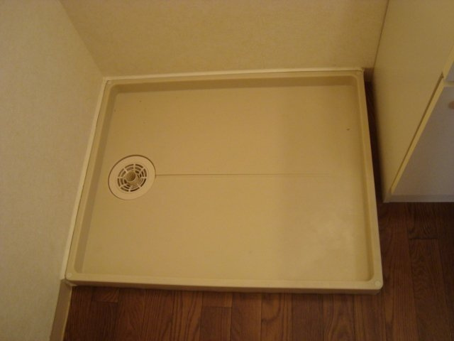 ラ・ポワールのその他|洗濯機置場