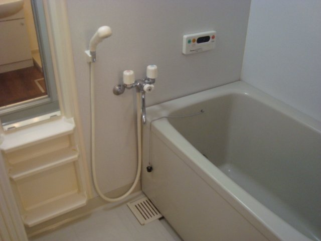 ラ・ポワールの浴室|バス