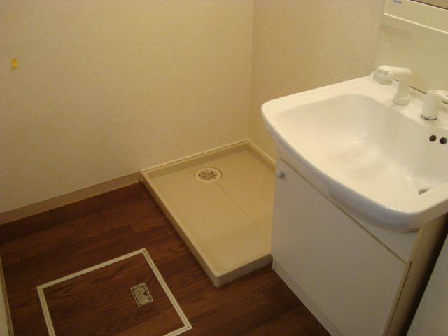 ラ・ポワールの洗面所|洗面