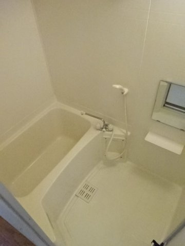 ラ・フレーズⅡの浴室|コンパクトで使いやすいお風呂です