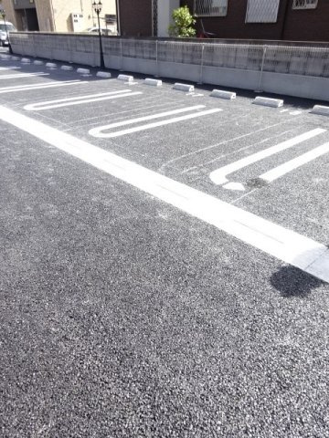 インスラ　トウガネ　Ａの駐車場|カースペースがあります