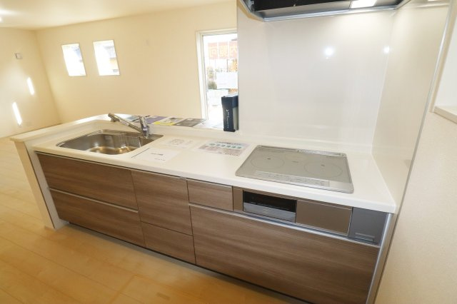 郡山市安積荒井３丁目　　　２号棟　　　安積第1小学校、安積中学区　のキッチン