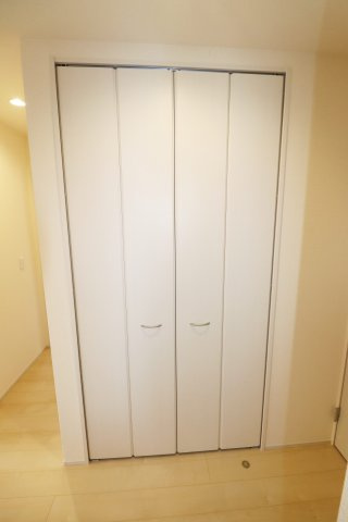 郡山市安積荒井３丁目　　　２号棟　　　安積第1小学校、安積中学区　の収納