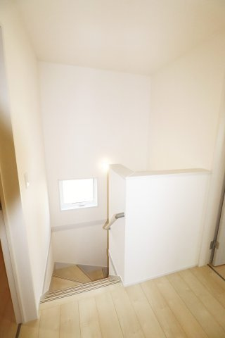 郡山市安積荒井３丁目　　　２号棟　　　安積第1小学校、安積中学区　の内装