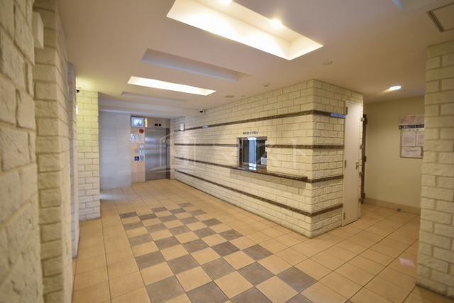 インザグレイス天神橋のエントランス