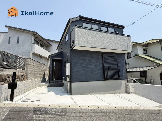 神戸市西区今寺　新築戸建の駐車場|【ホームページに現地動画掲載中】●年中無休：当日予約可●お車はL字に2台駐車可能です！