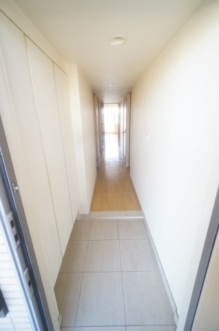 メロディーハイム志津スウィート・ピアの玄関