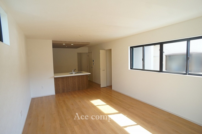 【居間・リビング】 | 八尾市南本町9丁目 | 【LDK：ゆったり17帖♪】