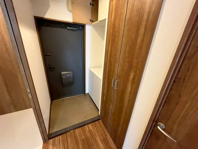 神戸市灘区都通２丁目の賃貸マンションの玄関