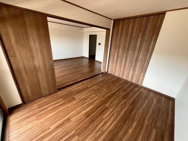 神戸市灘区都通２丁目の賃貸マンションの収納