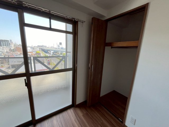 神戸市灘区都通２丁目の賃貸マンションの内装