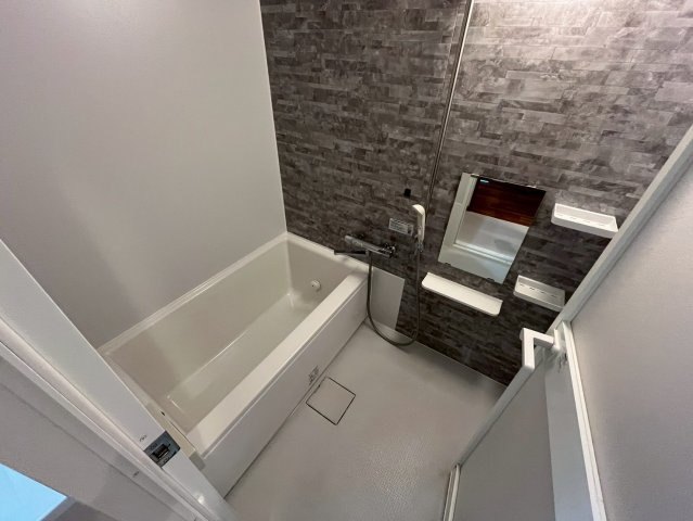 神戸市灘区都通２丁目の賃貸マンションの浴室