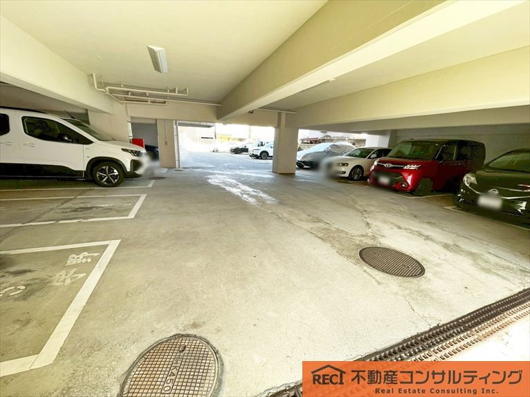 六甲ハイツの駐車場