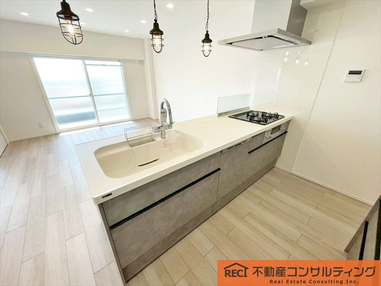 六甲ハイツのキッチン|高羽小学校・鷹匠中学校地域