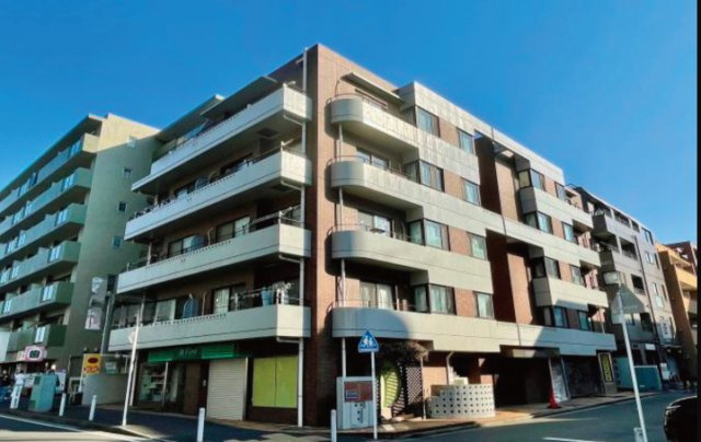 駅徒歩1分の高利便立地／広々ルーフバルコニー／ラフィネ瀬谷中央の画像