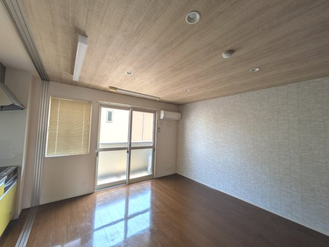 Ｃｏｍｏｄｏ Ｓａｔｓｕｋｉの居間・リビング