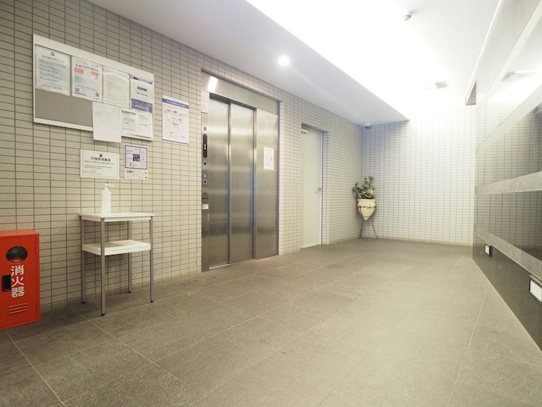 レジディア文京本駒込のロビー