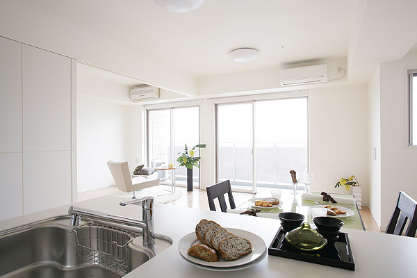 レジディア文京本駒込の居間・リビング|※家具はイメージです