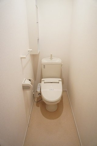 メゾン離宮前Ⅱのトイレ