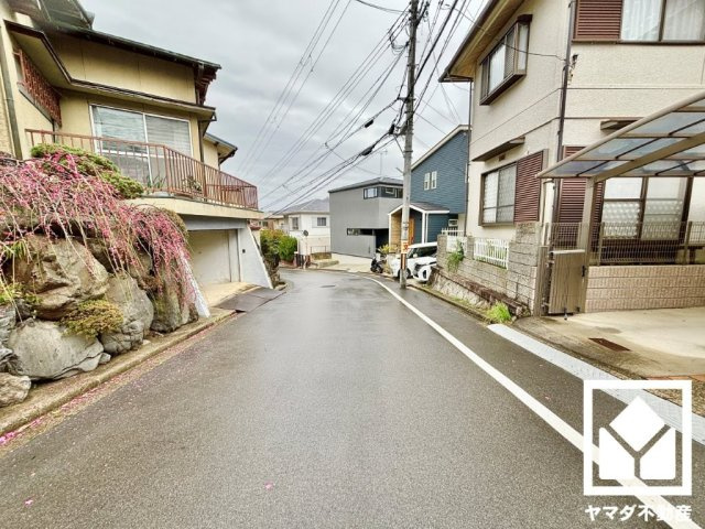 宇治市明星町３丁目の前面道路含む現地写真