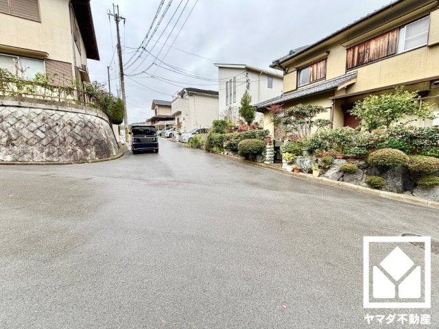 宇治市明星町３丁目の前面道路含む現地写真