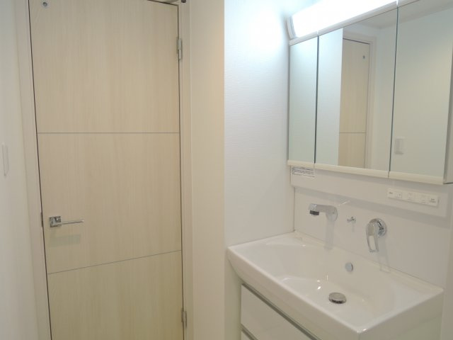 高槻市天王町のアパートの洗面所