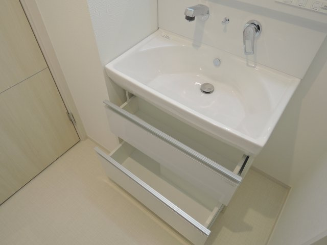 高槻市天王町のアパートの洗面所