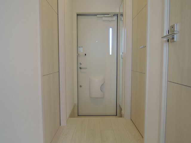 高槻市天王町のアパートの玄関