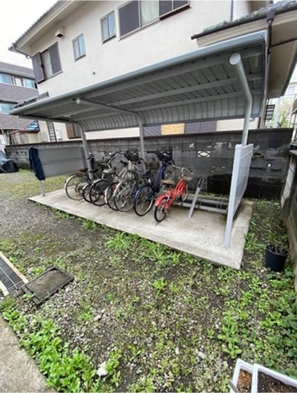 セン・シュウ三番館のその他