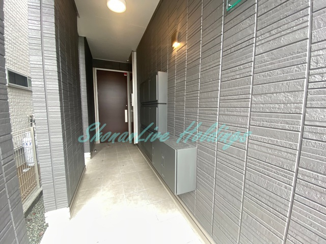 藤沢市辻堂太平台２丁目のアパートのエントランス