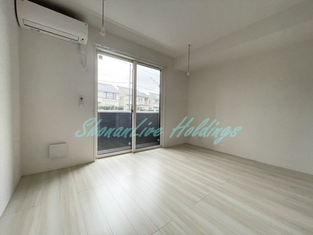 藤沢市辻堂太平台２丁目のアパートの居間・リビング