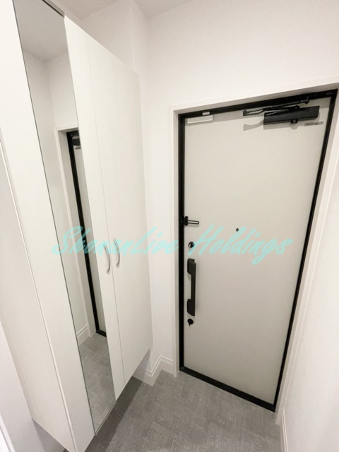 藤沢市辻堂太平台２丁目のアパートの玄関