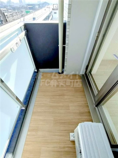 【バルコニー】 | エスリード弁天町クレール | お洗濯にも便利なバルコニー付き