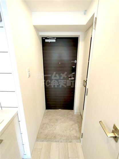 【玄関】 | エスリード弁天町クレール | 明るい玄関です