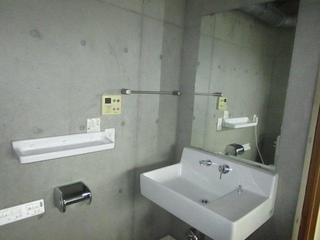 【洗面所】 | ASレジデンス材木町 | 忙しい朝には欠かせない洗面所です