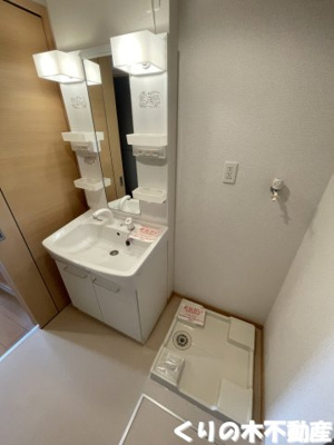 【洗面所】 | サンライズ砂子 | 広い洗面スペース