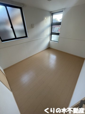 【洋室】 | サンライズ砂子 | 明るい洋室です