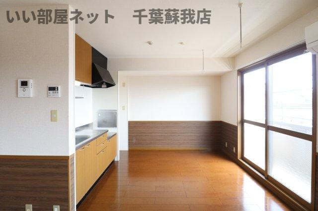 セジュール山の根の居間・リビング|居間です