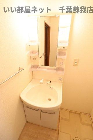セジュール山の根の洗面所|洗面所です