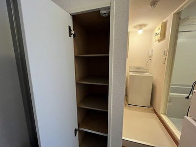 【玄関】 | レオパレススカーレット