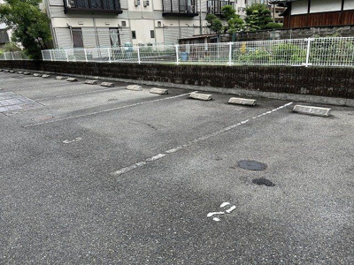 【駐車場】 | レオパレススカーレット