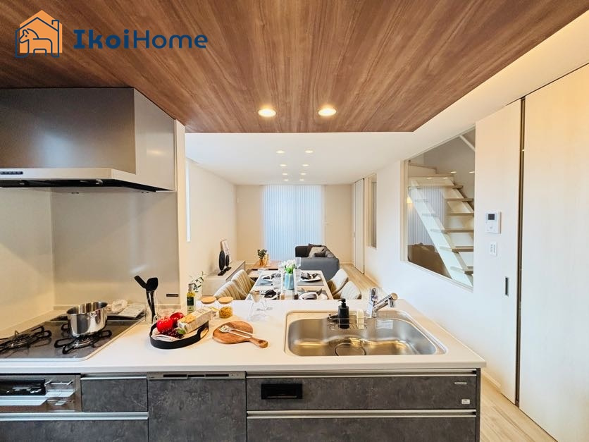 神戸市西区池上1丁目　新築戸建のキッチン|●年中無休：当日予約可●カウンターキッチンからリビングが見渡せて開放的です！