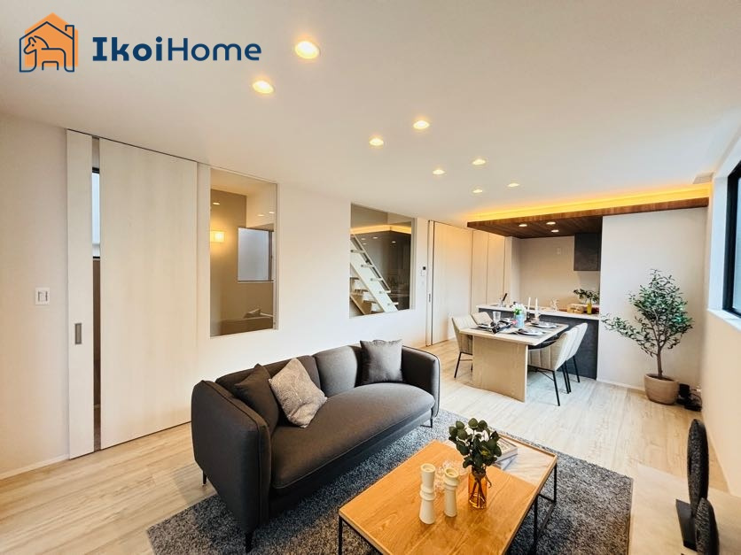 神戸市西区池上1丁目　新築戸建の居間・リビング|●年中無休：当日予約可●2階にLDKがございます！17.1帖の長方形で家具の設置もしやすいです！