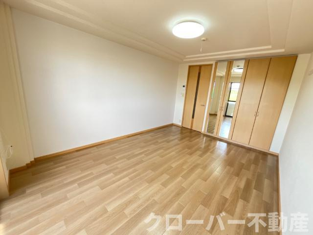 アルルの内装|洋室