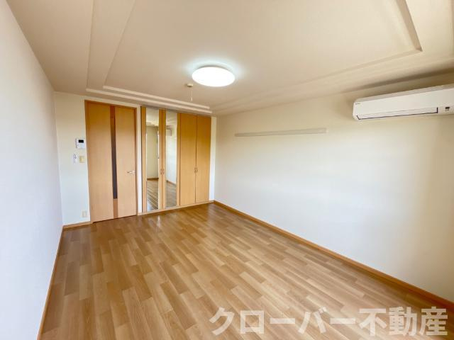 アルルの居間・リビング|洋室