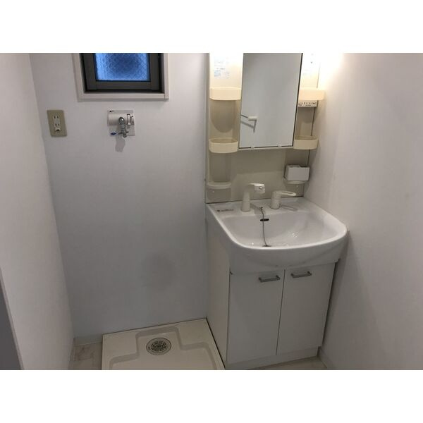 クレフラスト大同A棟の独立洗面台