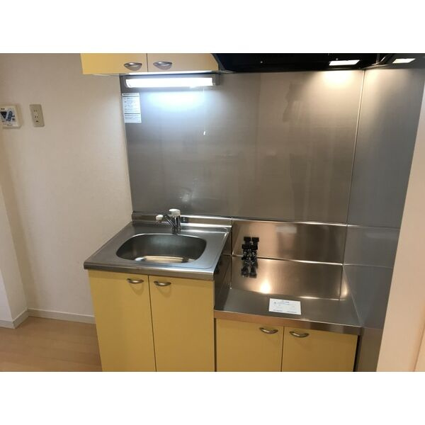 クレフラスト大同A棟のキッチン