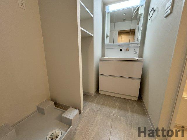 ハピネスガーデン新大阪の独立洗面台