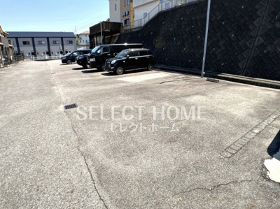 【駐車場】 | 愛 | カースペースがあります