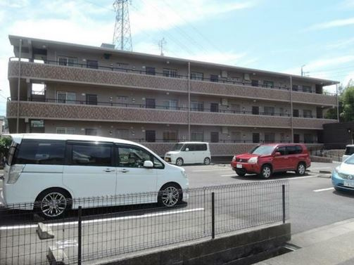 カンタービレの駐車場